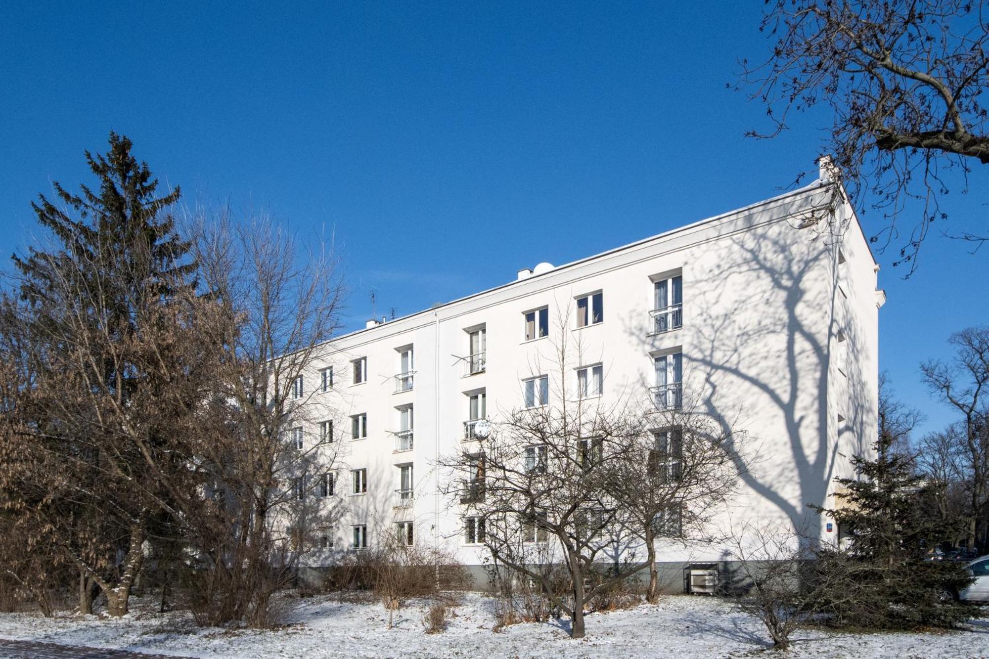 Superapart Komitetu Obrony Robotnikow 42A Varsó Kültér fotó